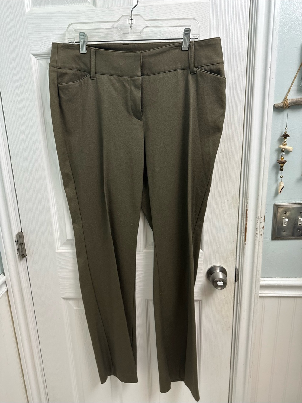 Caslon Women’s Olive Green Straight-Leg Dress Pants-NWOT